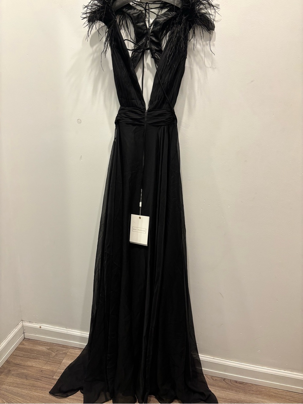 Mac Duggal Elegant Black Feather-Trim Plunge Evening Gown